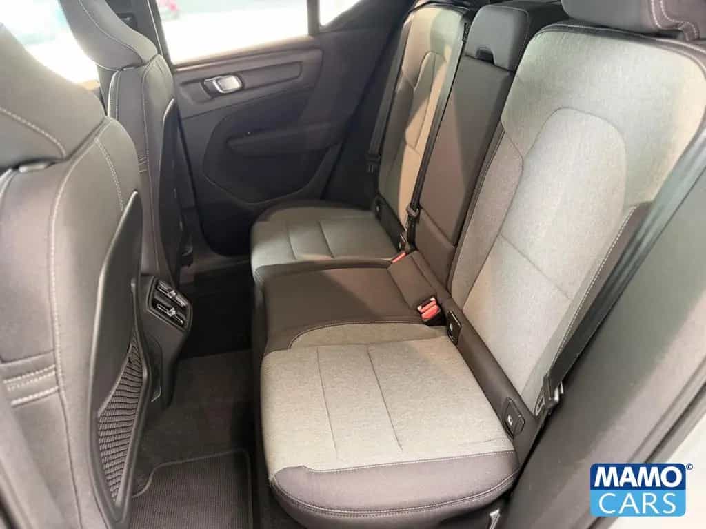 Volvo XC40 B4 Plus Dark ACC/CAM/SHZ/LHZ/PDC 08/2023-photo-28