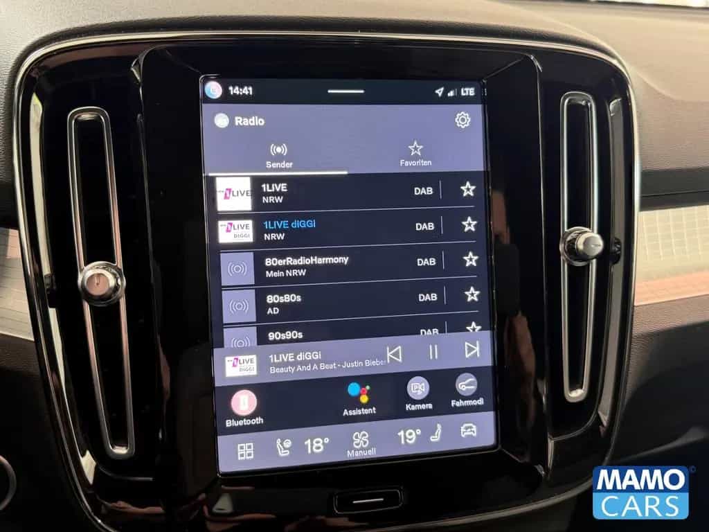 Volvo XC40 B4 Plus Dark ACC/CAM/SHZ/LHZ/PDC 08/2023-photo-33