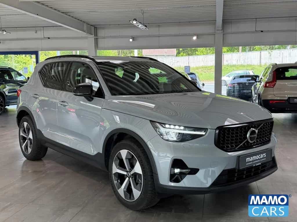 Volvo XC40 B4 Plus Dark ACC/CAM/SHZ/LHZ/PDC 08/2023-photo-6