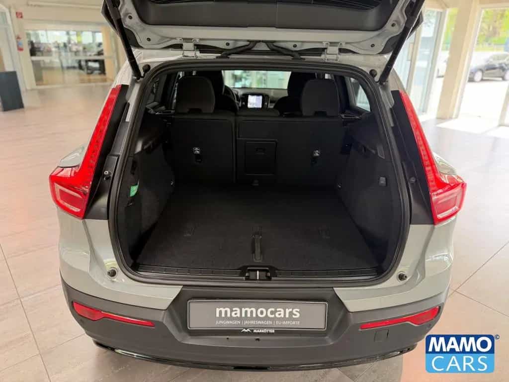 Volvo XC40 B4 Plus Dark ACC/CAM/SHZ/LHZ/PDC 08/2023-photo-9