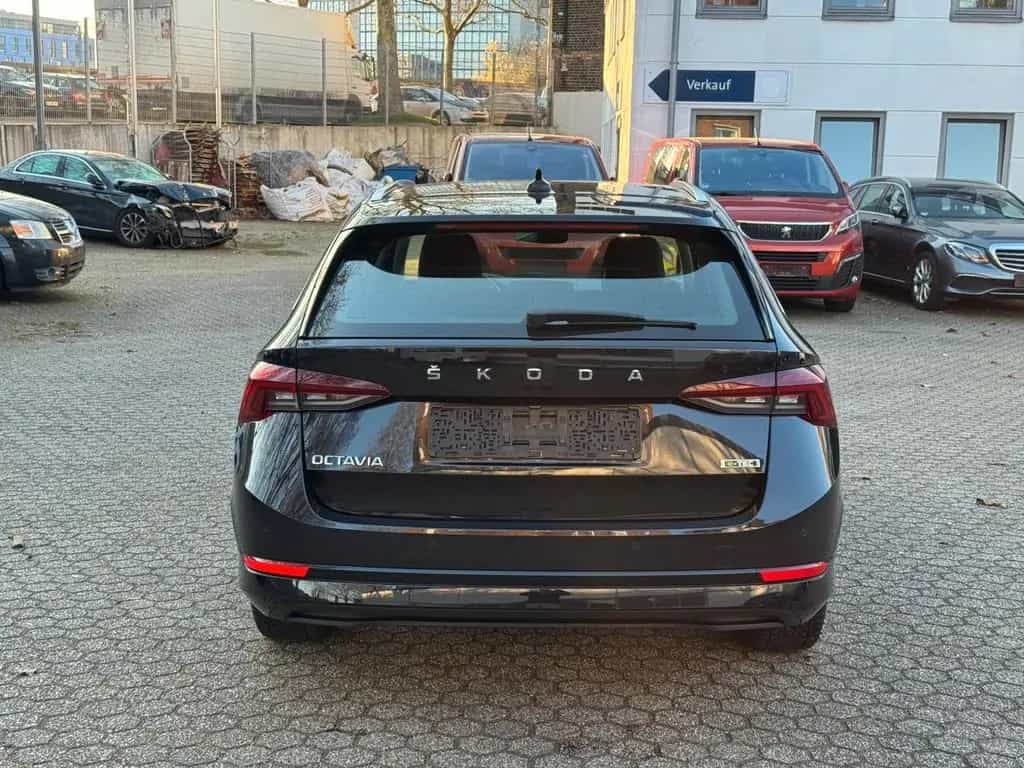 Skoda Octavia 1.5 DSG Combi Style 12/2021-photo-3