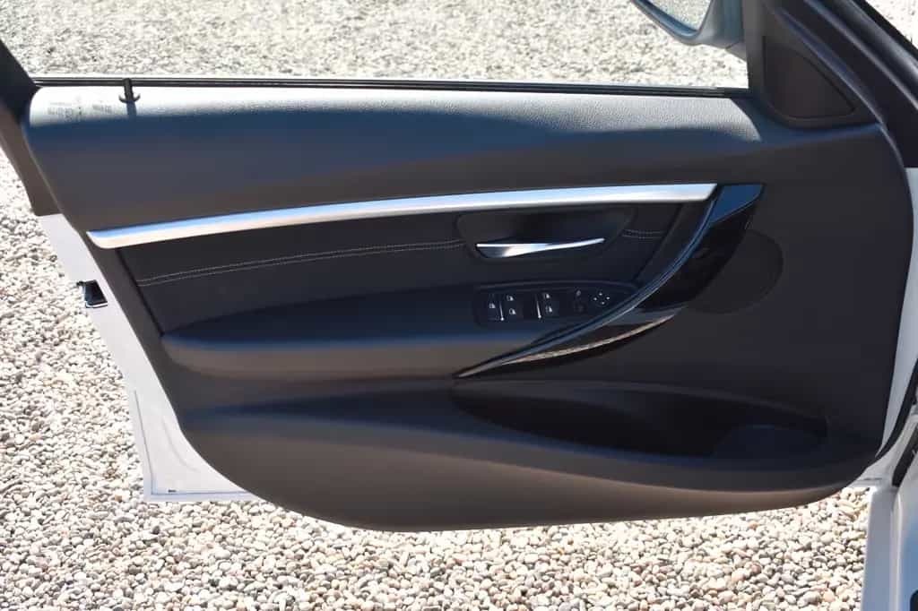 BMW 320 d Touring Sport Line Automatik AHK 06/2018-photo-12