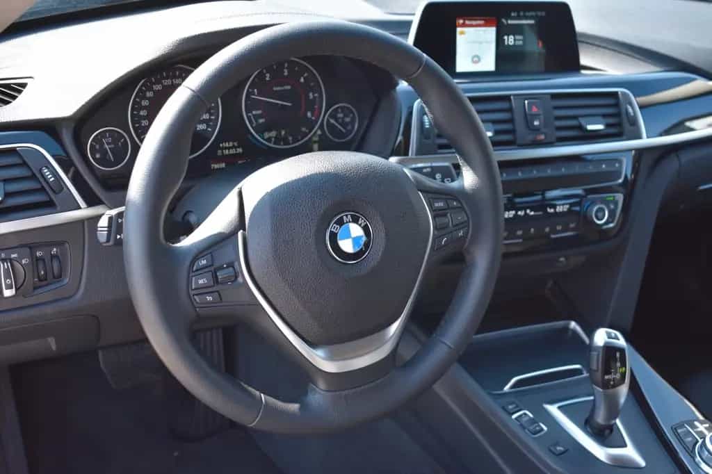 BMW 320 d Touring Sport Line Automatik AHK 06/2018-photo-16