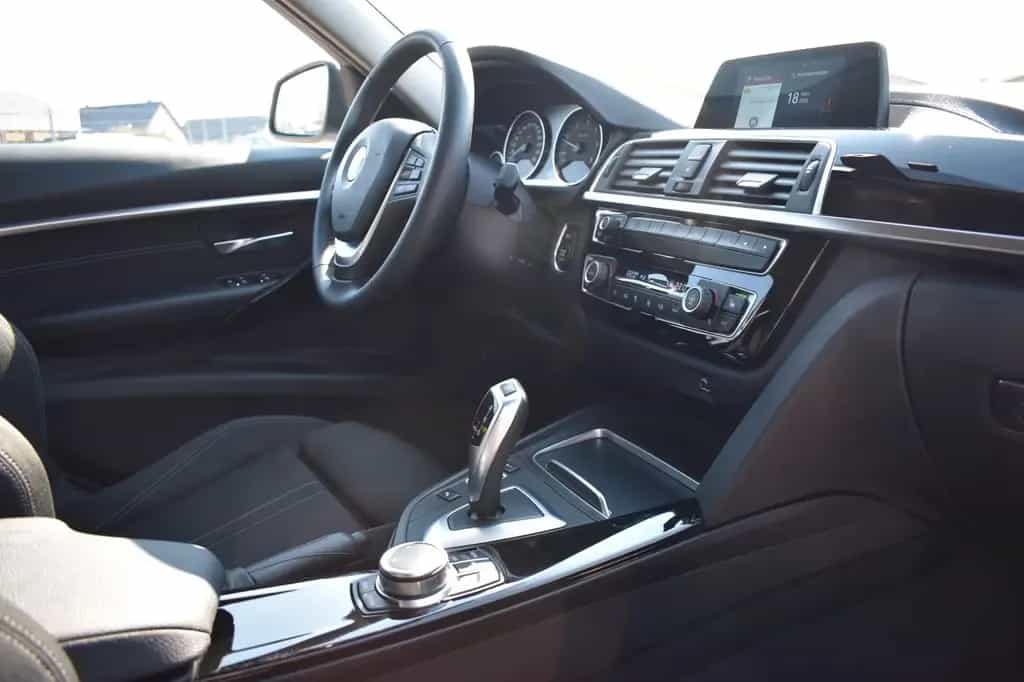 BMW 320 d Touring Sport Line Automatik AHK 06/2018-photo-19