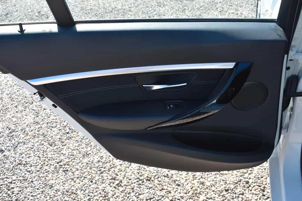 BMW 320 d Touring Sport Line Automatik AHK 06/2018-photo-25