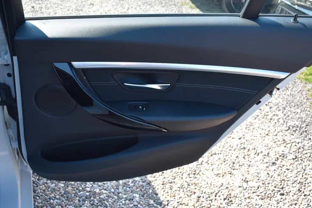 BMW 320 d Touring Sport Line Automatik AHK 06/2018-photo-26