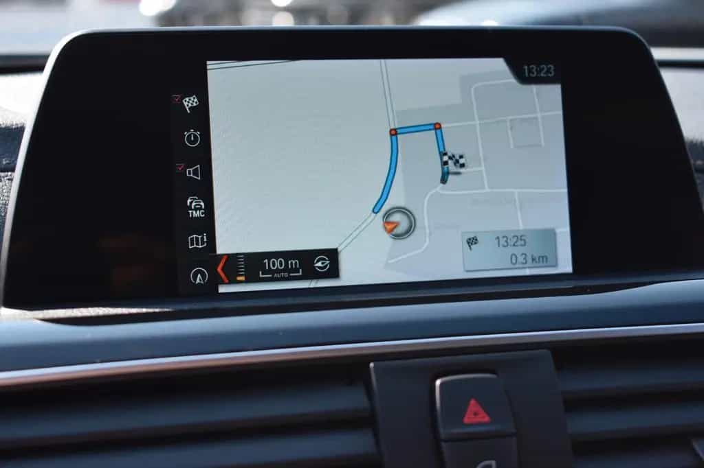 BMW 320 d Touring Sport Line Automatik AHK 06/2018-photo-31
