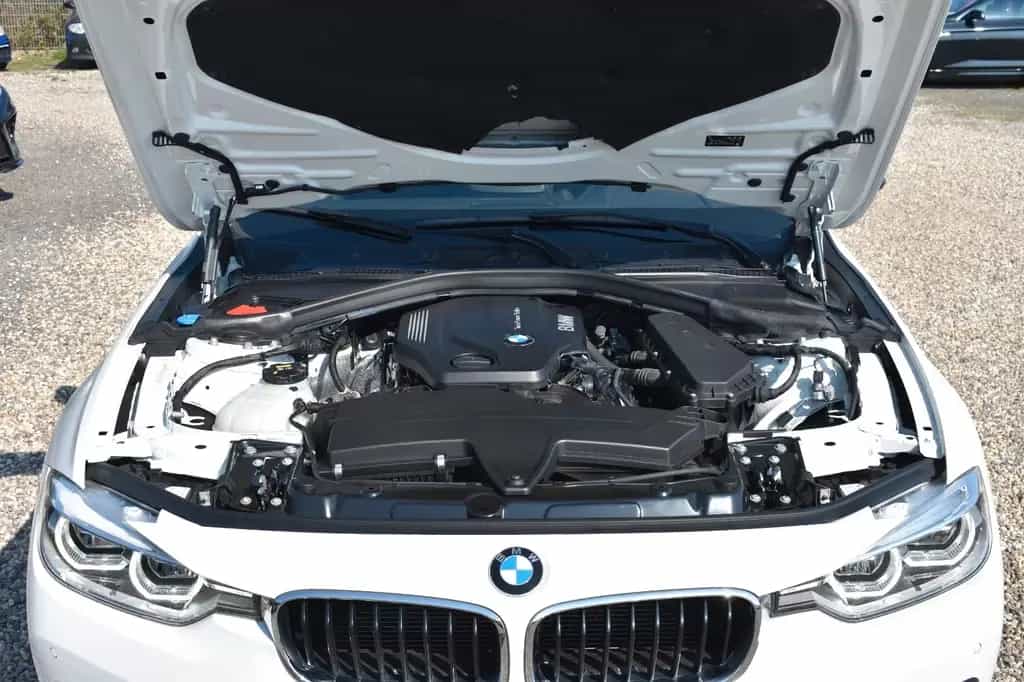 BMW 320 d Touring Sport Line Automatik AHK 06/2018-photo-35
