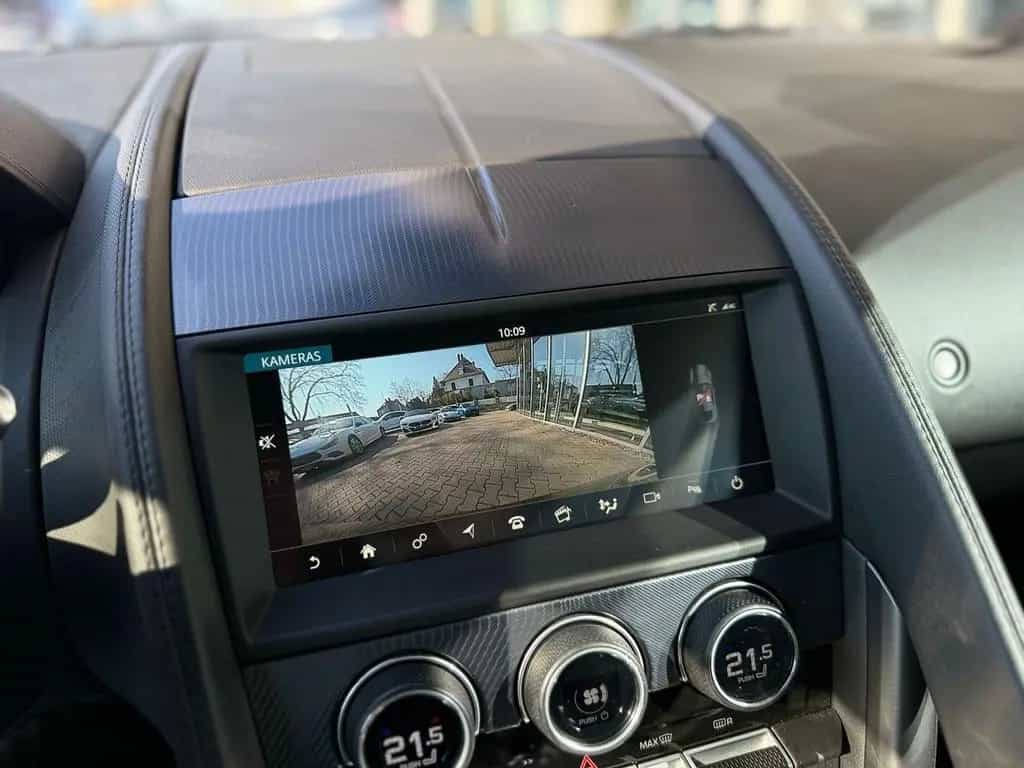 Jaguar F-Type R-Dynamic 05/2019-photo-18