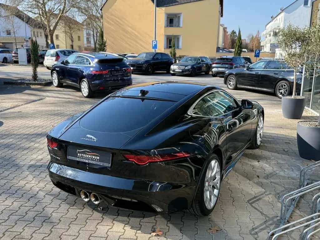 Jaguar F-Type R-Dynamic 05/2019-photo-6