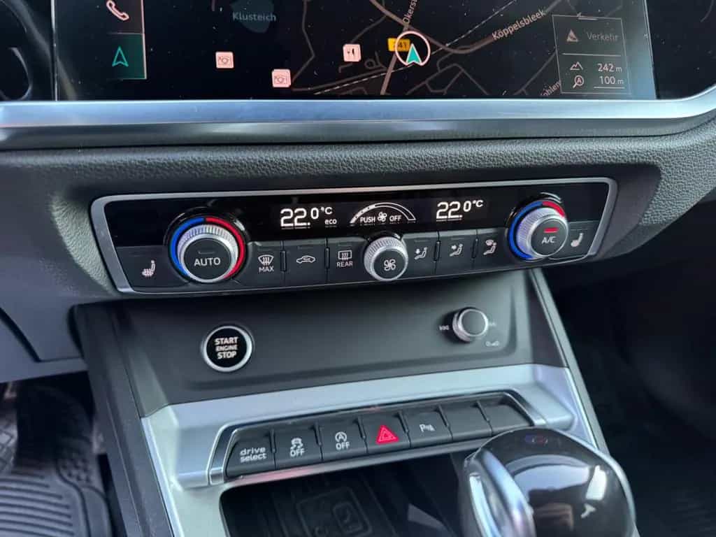 Audi Q3 35 TFSI S-line S-Tronic LED/Virtuell/SideAss 09/2021-photo-29
