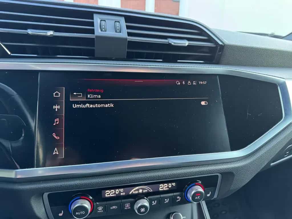 Audi Q3 35 TFSI S-line S-Tronic LED/Virtuell/SideAss 09/2021-photo-37