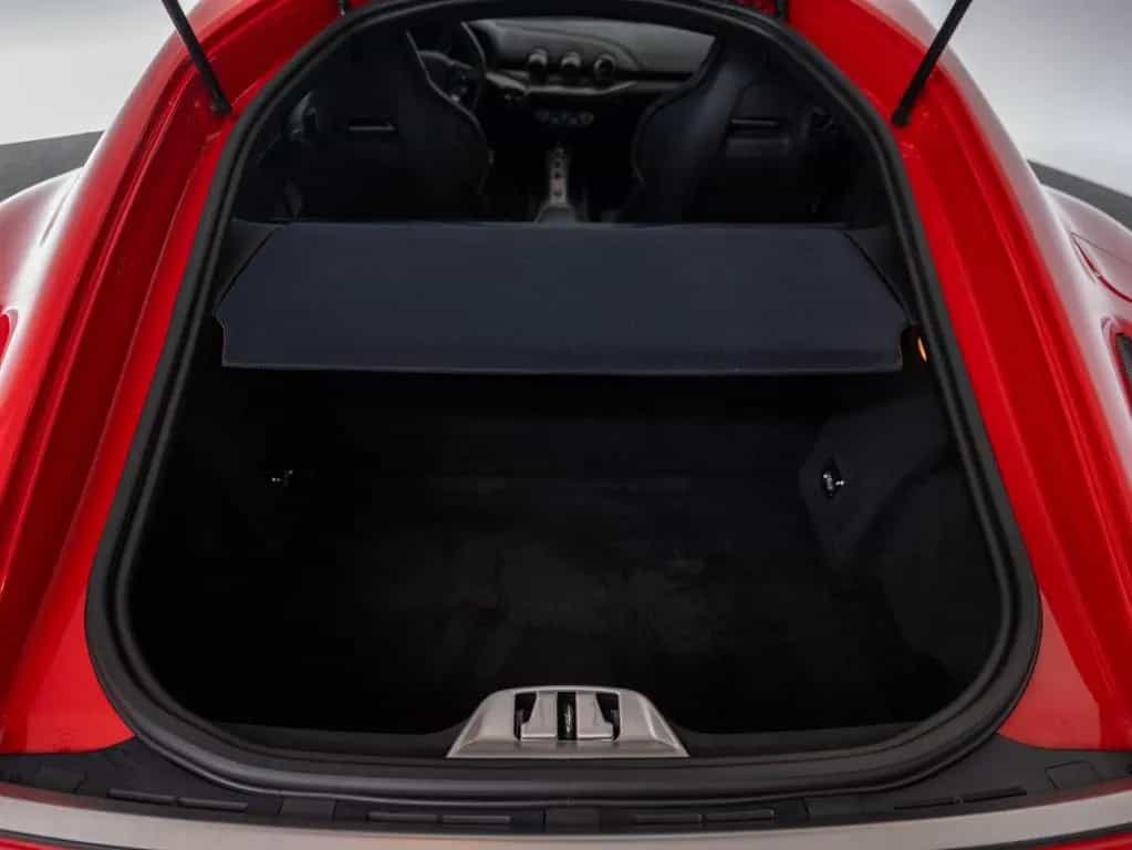 Ferrari F12 berlinetta FERRARI SINGEN 11/2015-photo-18