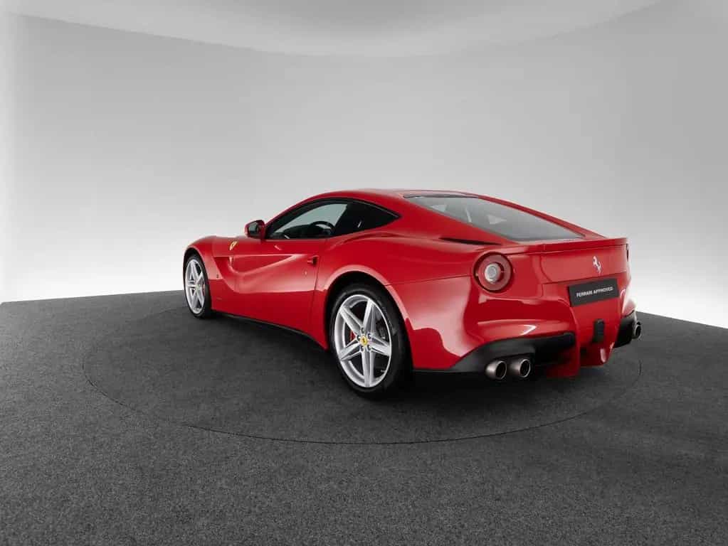Ferrari F12 berlinetta FERRARI SINGEN 11/2015-photo-2