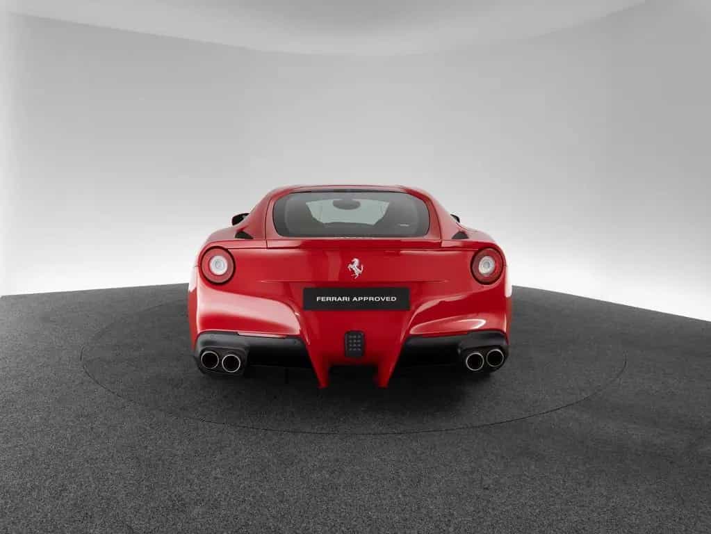 Ferrari F12 berlinetta FERRARI SINGEN 11/2015-photo-3