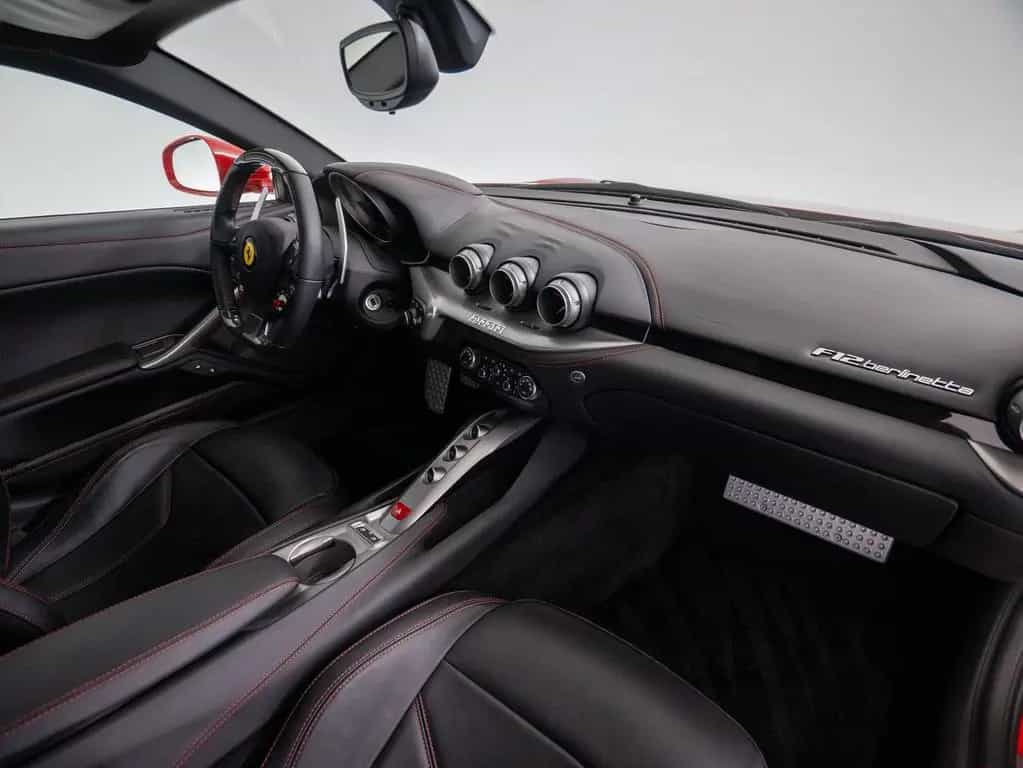 Ferrari F12 berlinetta FERRARI SINGEN 11/2015-photo-37