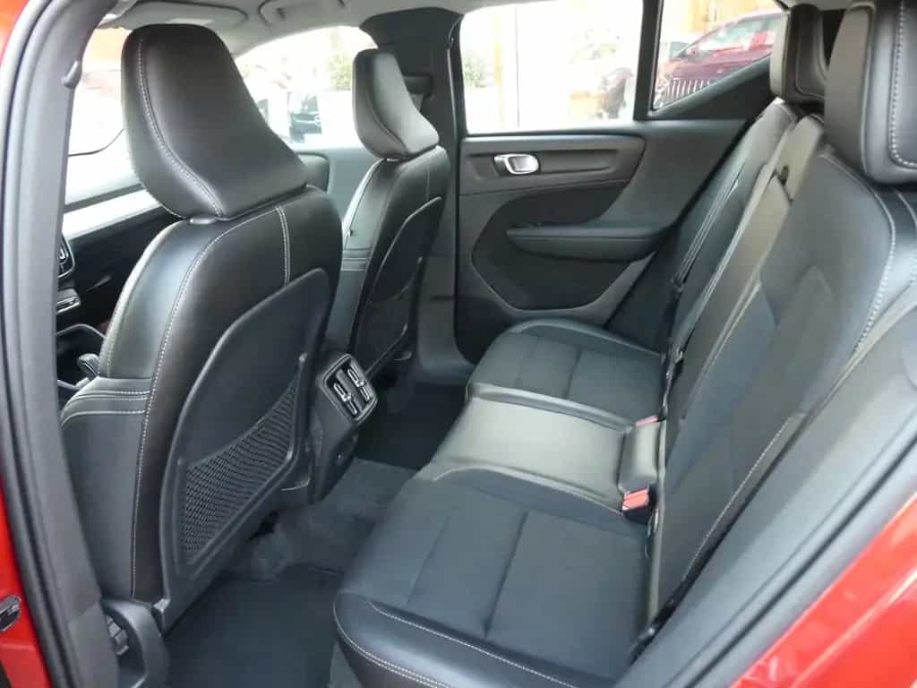 Volvo XC40 Momentum*Kamera*virtual*h/k-Sound*Navi*LED 06/2018-photo-16