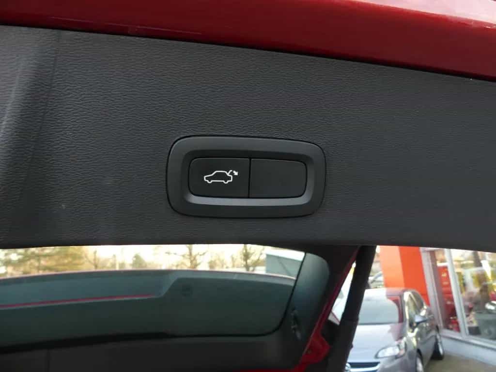 Volvo XC40 Momentum*Kamera*virtual*h/k-Sound*Navi*LED 06/2018-photo-18
