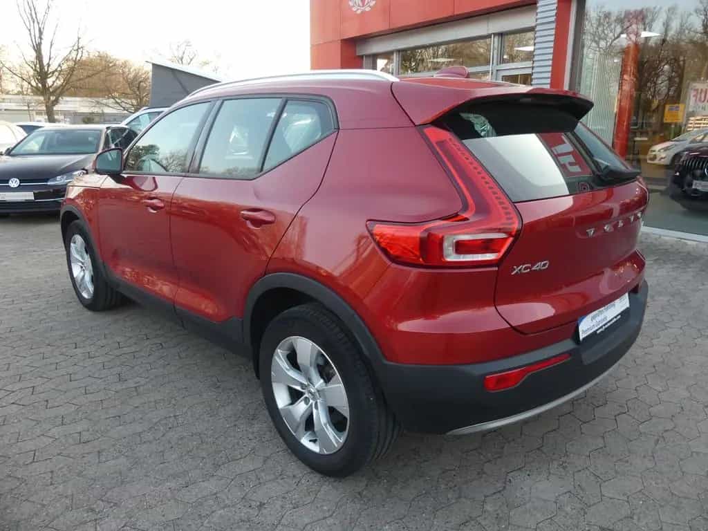 Volvo XC40 Momentum*Kamera*virtual*h/k-Sound*Navi*LED 06/2018-photo-2