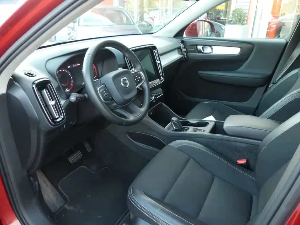 Volvo XC40 Momentum*Kamera*virtual*h/k-Sound*Navi*LED 06/2018-photo-4