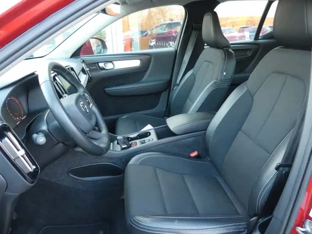 Volvo XC40 Momentum*Kamera*virtual*h/k-Sound*Navi*LED 06/2018-photo-5
