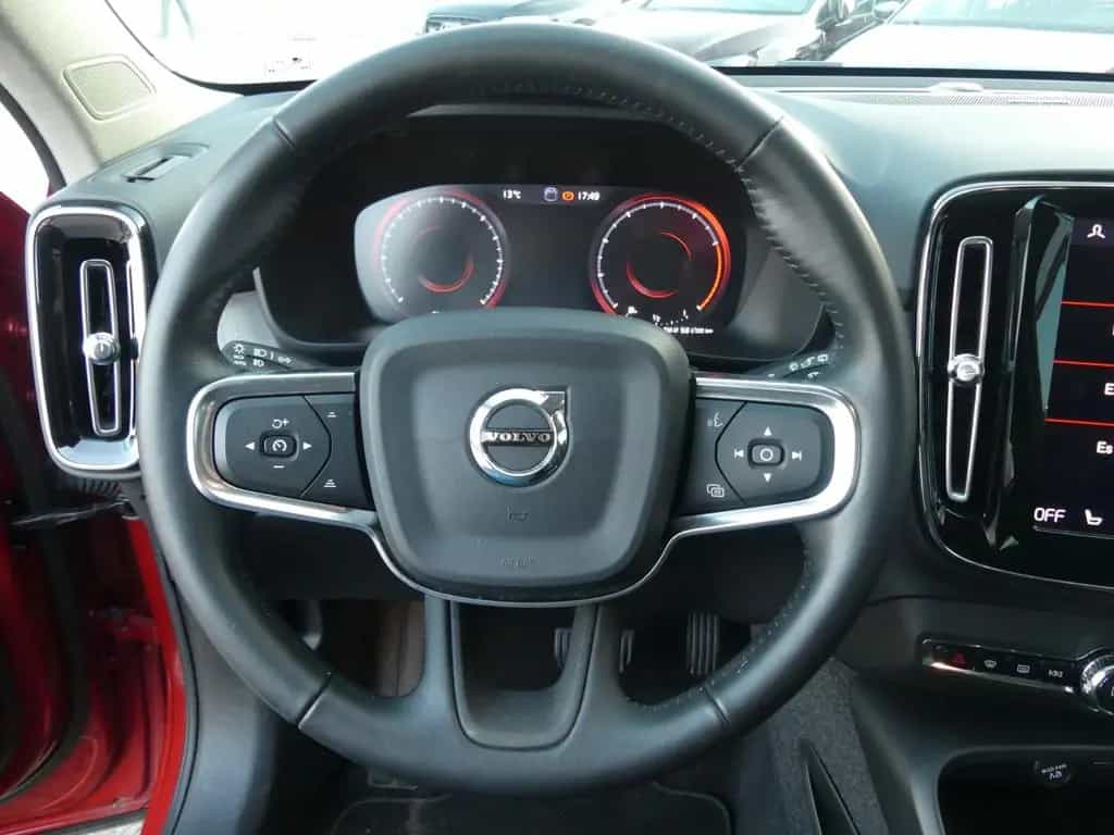 Volvo XC40 Momentum*Kamera*virtual*h/k-Sound*Navi*LED 06/2018-photo-7