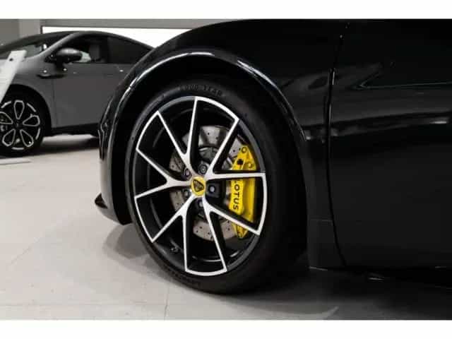 Lotus Emira 3.5 V6 298 kW SE *LOTUS HANNOVER* null-photo-9