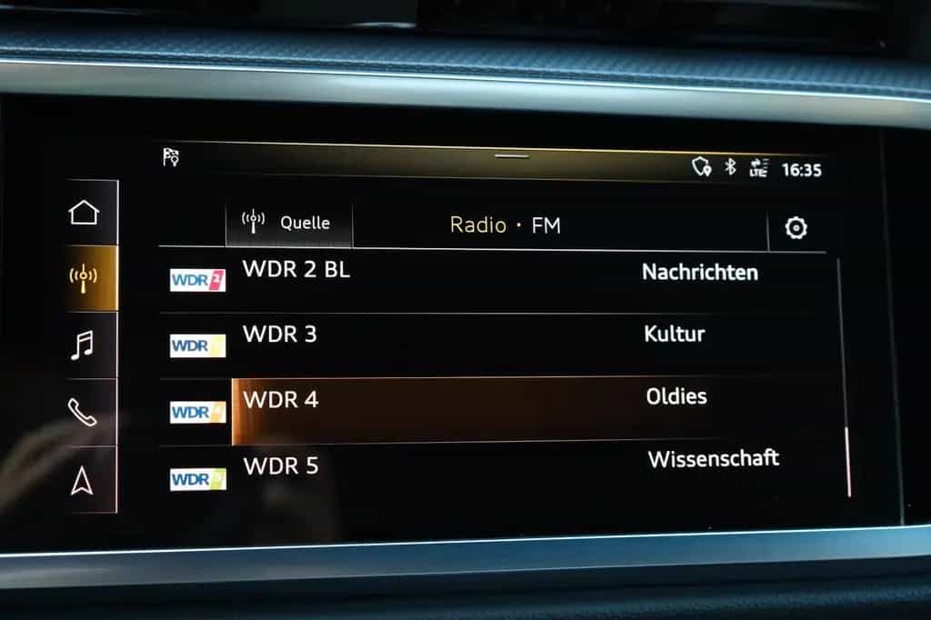 Audi Q3 40 TFSI quattro S line/1 HAND/ACC/VIRTUAL/AHK 09/2019-photo-13
