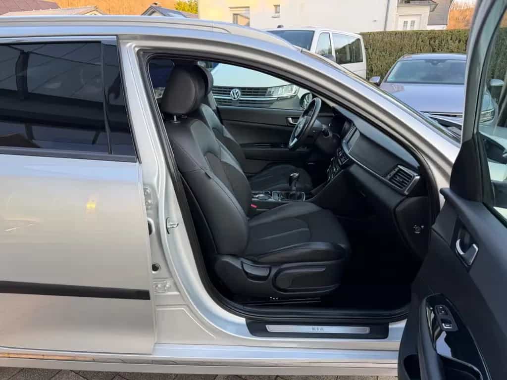 Kia Optima Sportswagon 2.0 Spirit*Harman&Kardon*360K 02/2017-photo-23