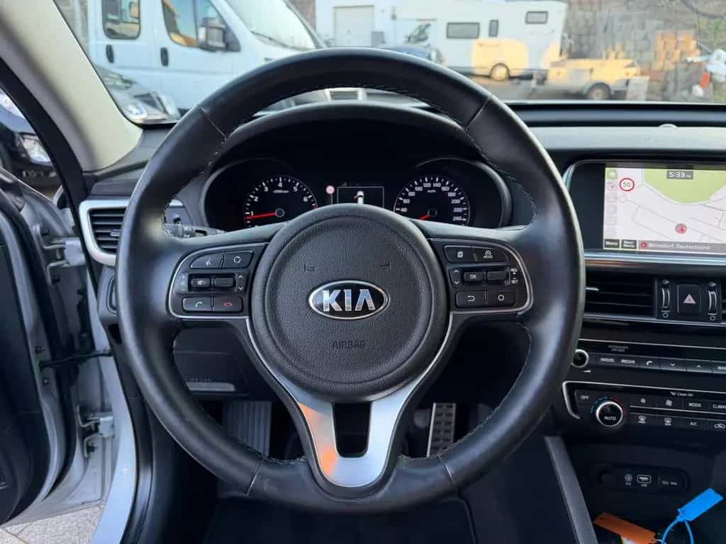 Kia Optima Sportswagon 2.0 Spirit*Harman&Kardon*360K 02/2017-photo-33