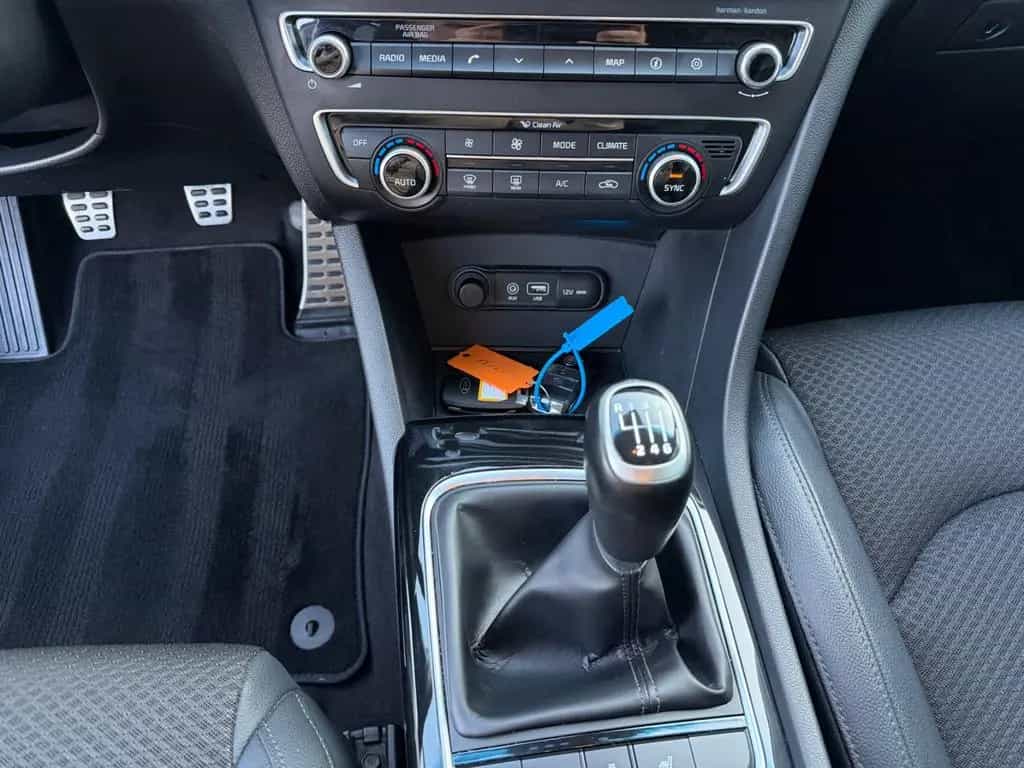 Kia Optima Sportswagon 2.0 Spirit*Harman&Kardon*360K 02/2017-photo-35