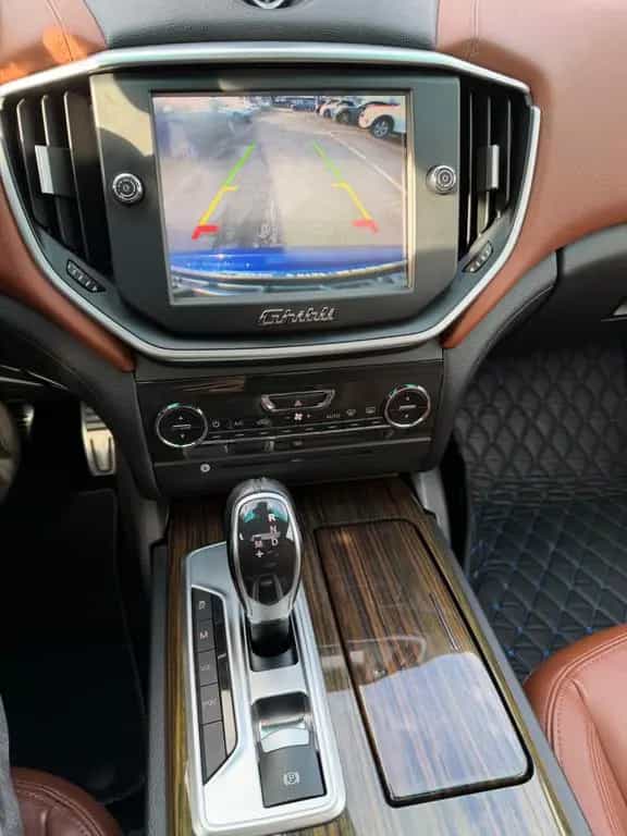 Maserati Ghibli 3.0 V6 S Q4 Automatik Leder Schiebedach 04/2015-photo-16