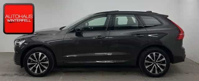 Volvo XC60 B5 AWD PLUS DARK PANO+GOOGLE+MEMO+KRISTALL+ 01/2023-photo-1
