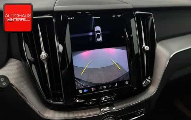 Volvo XC60 B5 AWD PLUS DARK PANO+GOOGLE+MEMO+KRISTALL+ 01/2023-photo-11