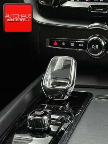 Volvo XC60 B5 AWD PLUS DARK PANO+GOOGLE+MEMO+KRISTALL+ 01/2023-photo-16