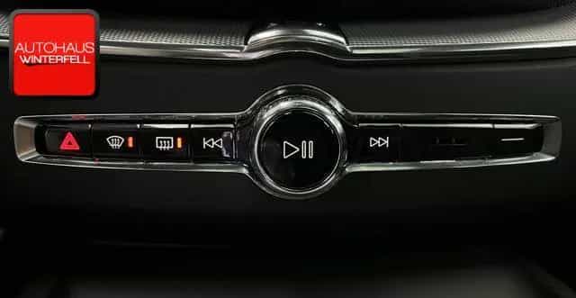 Volvo XC60 B5 AWD PLUS DARK PANO+GOOGLE+MEMO+KRISTALL+ 01/2023-photo-31