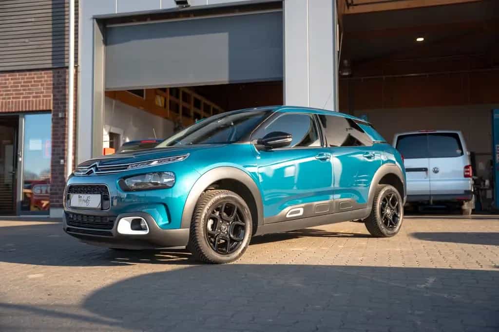 Citroën C4 Cactus PureTech 110 S&S Shine 11/2018-photo-3
