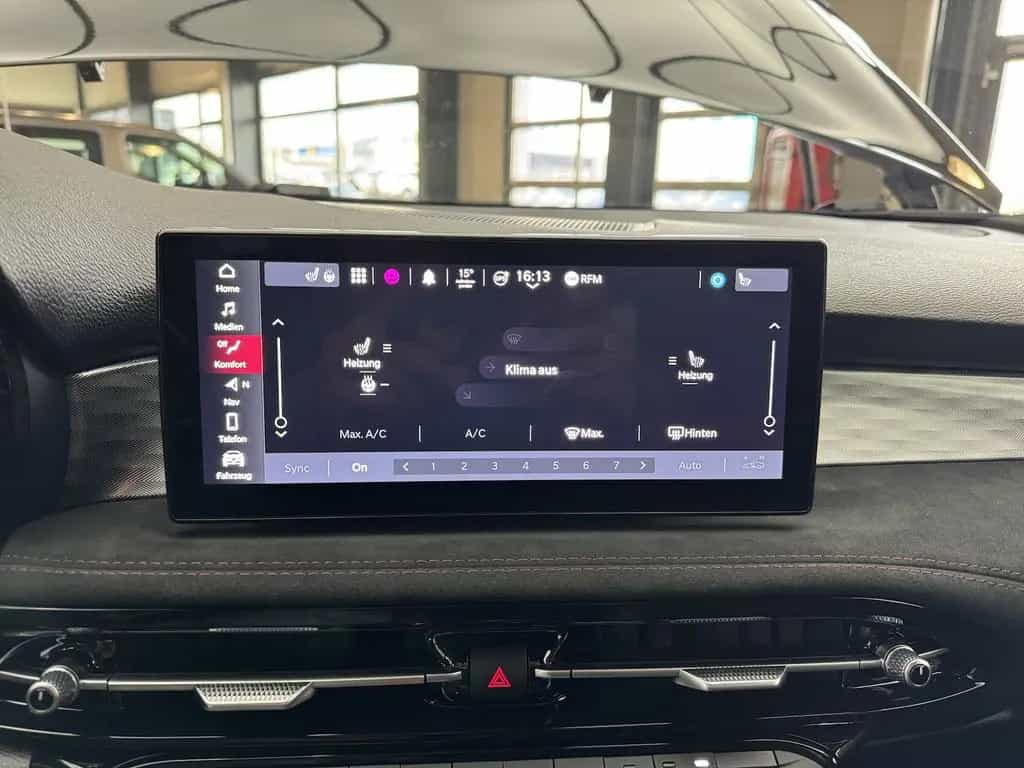 Alfa Romeo Tonale 1.5 VGT Veloce 48 V Hybrid LED 02/2024-photo-26