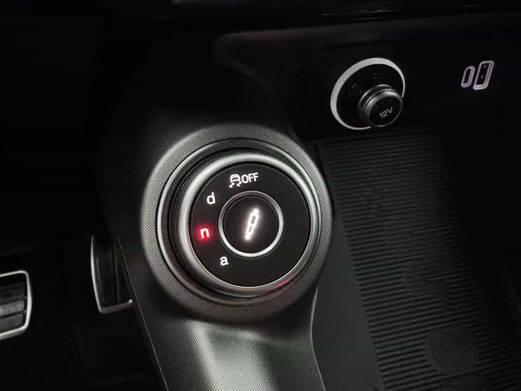 Alfa Romeo Tonale 1.5 VGT Veloce 48 V Hybrid LED 02/2024-photo-27