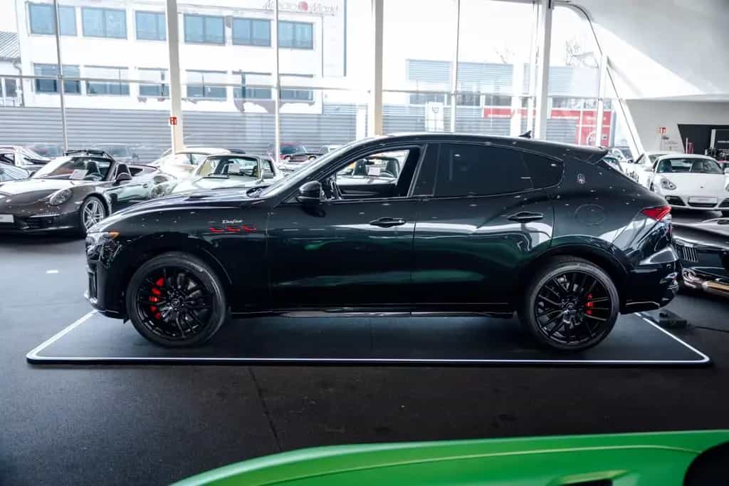 Maserati Levante Trofeo*Unfallfrei*Carbon*Garantie* 05/2021-photo-8