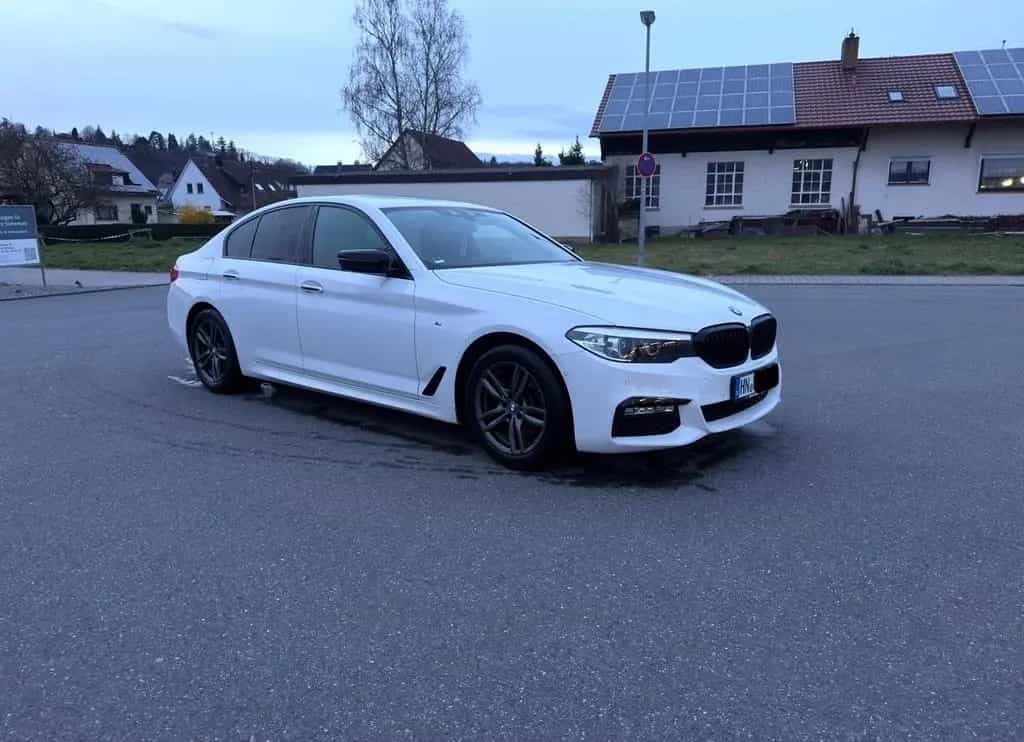 BMW 5 Series 520d |xDrive| M Sport FULL | TOP Zustand | 01/2018-photo-2