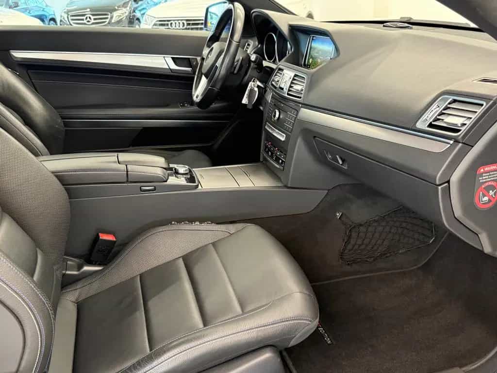 Mercedes-Benz E 320 Coupe AMG Line Sport Edition Panorama 07/2016-photo-32