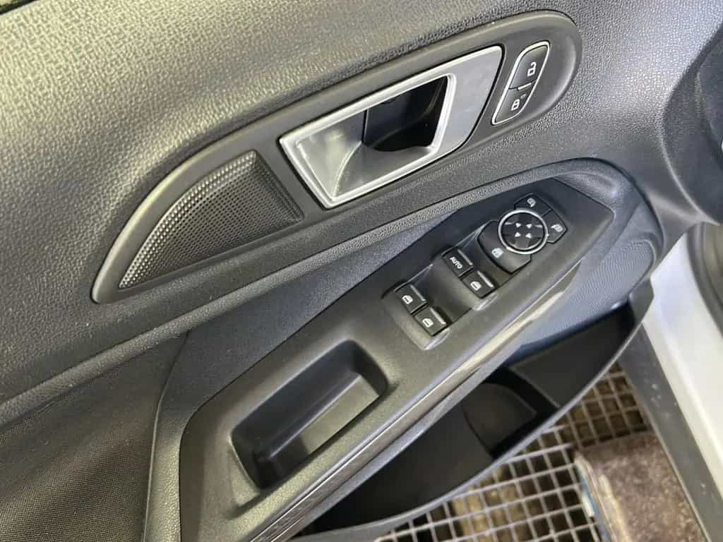 Ford EcoSport Trend Bluetooth Klima el. Fenster 02/2019-photo-8