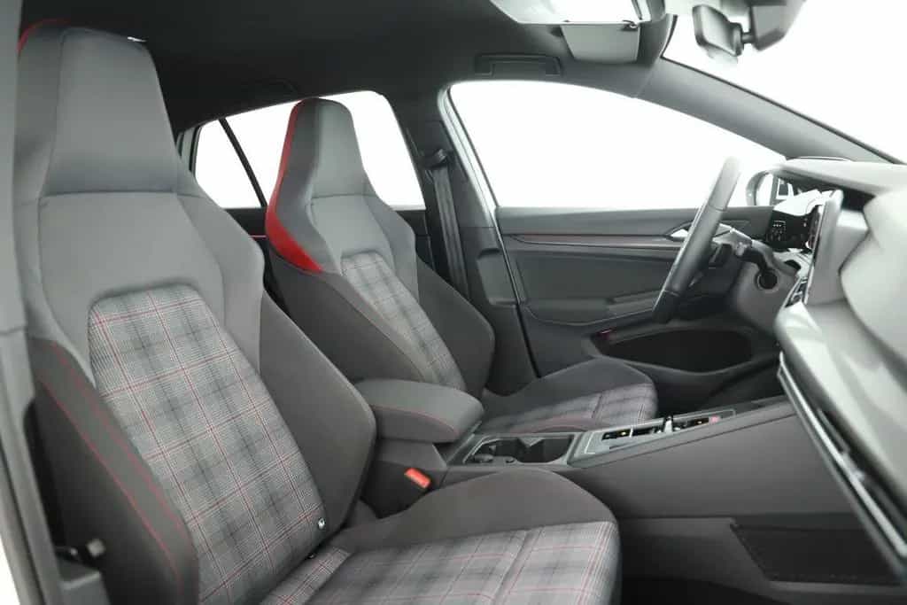 Volkswagen Golf 8 VIII GTI 2.0 TSI DSG LED+/ ACC/App/Navi 02/2022-photo-6