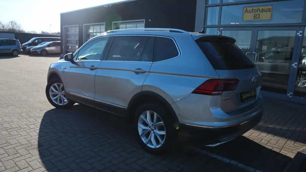 Volkswagen Tiguan Allspace Highline 4Motion AHK Standhz ACC 07/2020-photo-3
