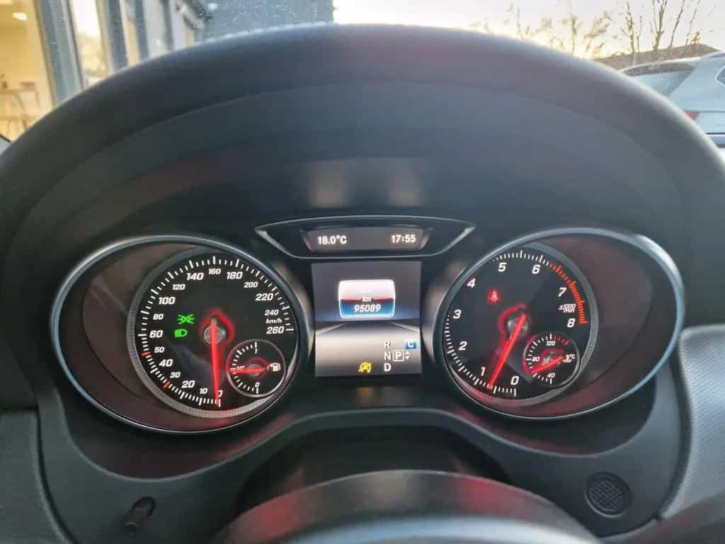 Mercedes-Benz CLA-Class 180 Shooting Brake AMG line +LED+KAMERA+ 01/2018-photo-17