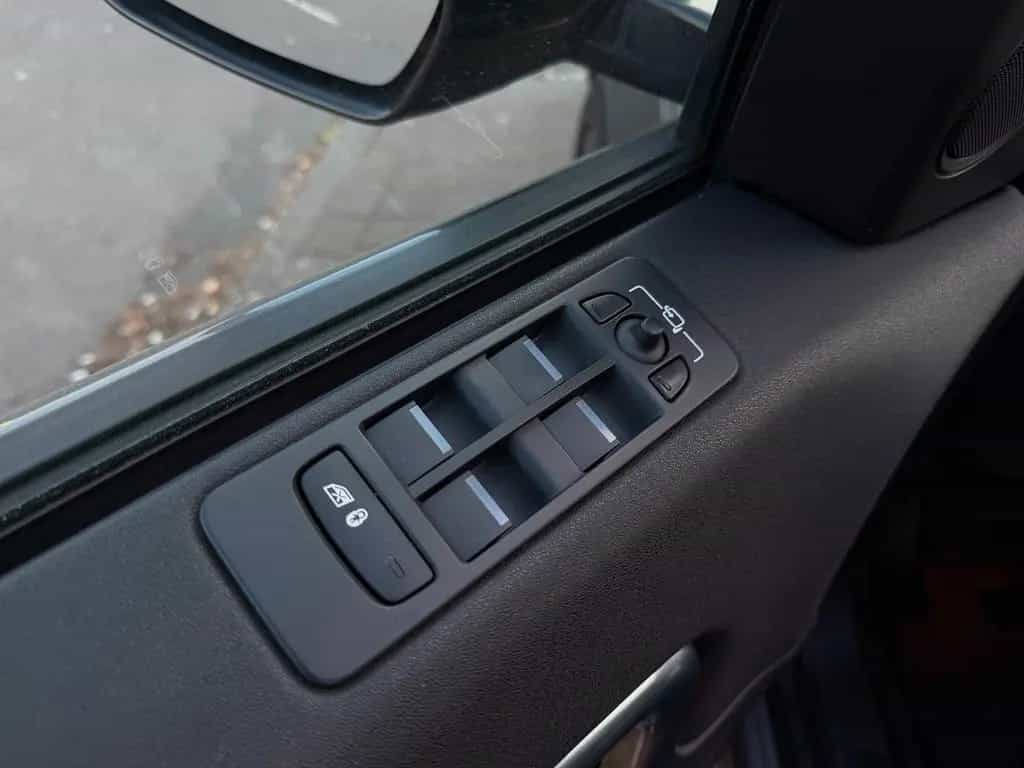 Land Rover Discovery Sport HSE 4WD/*Leder*Head-Up*Ahk 12/2016-photo-13