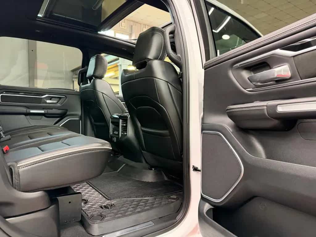Dodge RAM 1500 5.7 HEMI 4X4 LARAMIE PANO LPG RAM-BOX 01/2020-photo-22