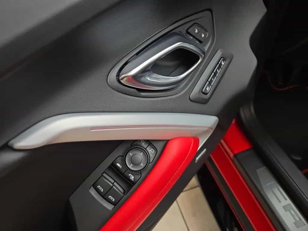 Chevrolet Camaro 6.2L V8 SS Convertible*XEN*BOSE*HUD*KAM 09/2019-photo-20