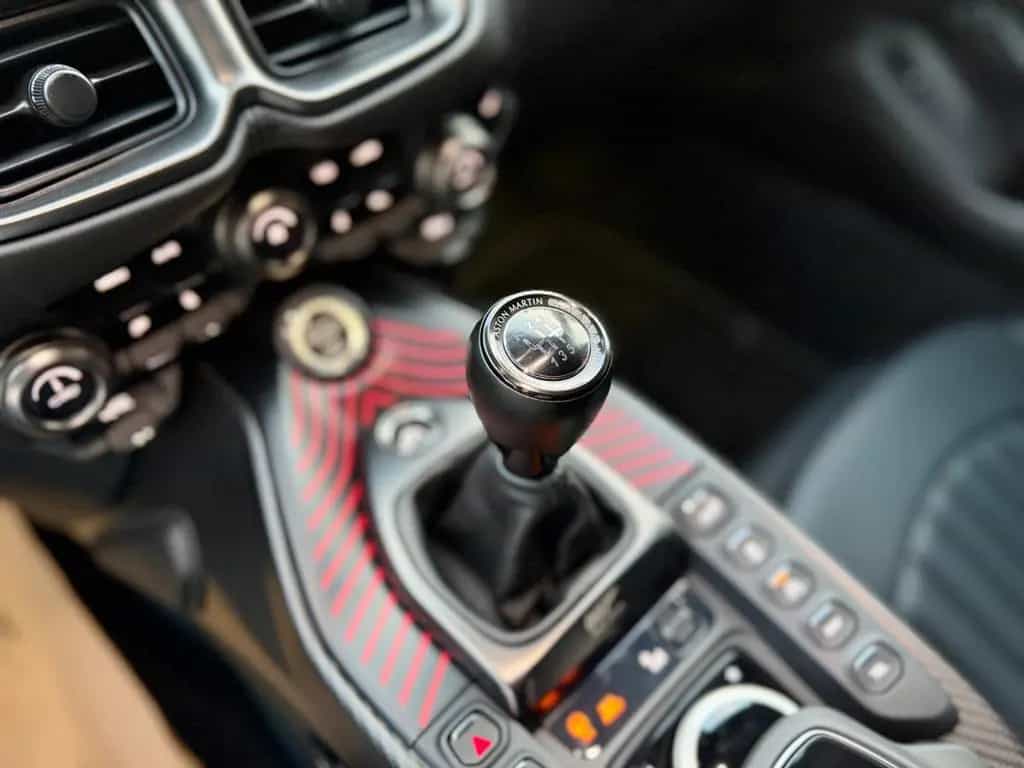 Aston Martin V8 Vantage 4.0 V8 Manual 007Edition 1 OF 100 04/2021-photo-26